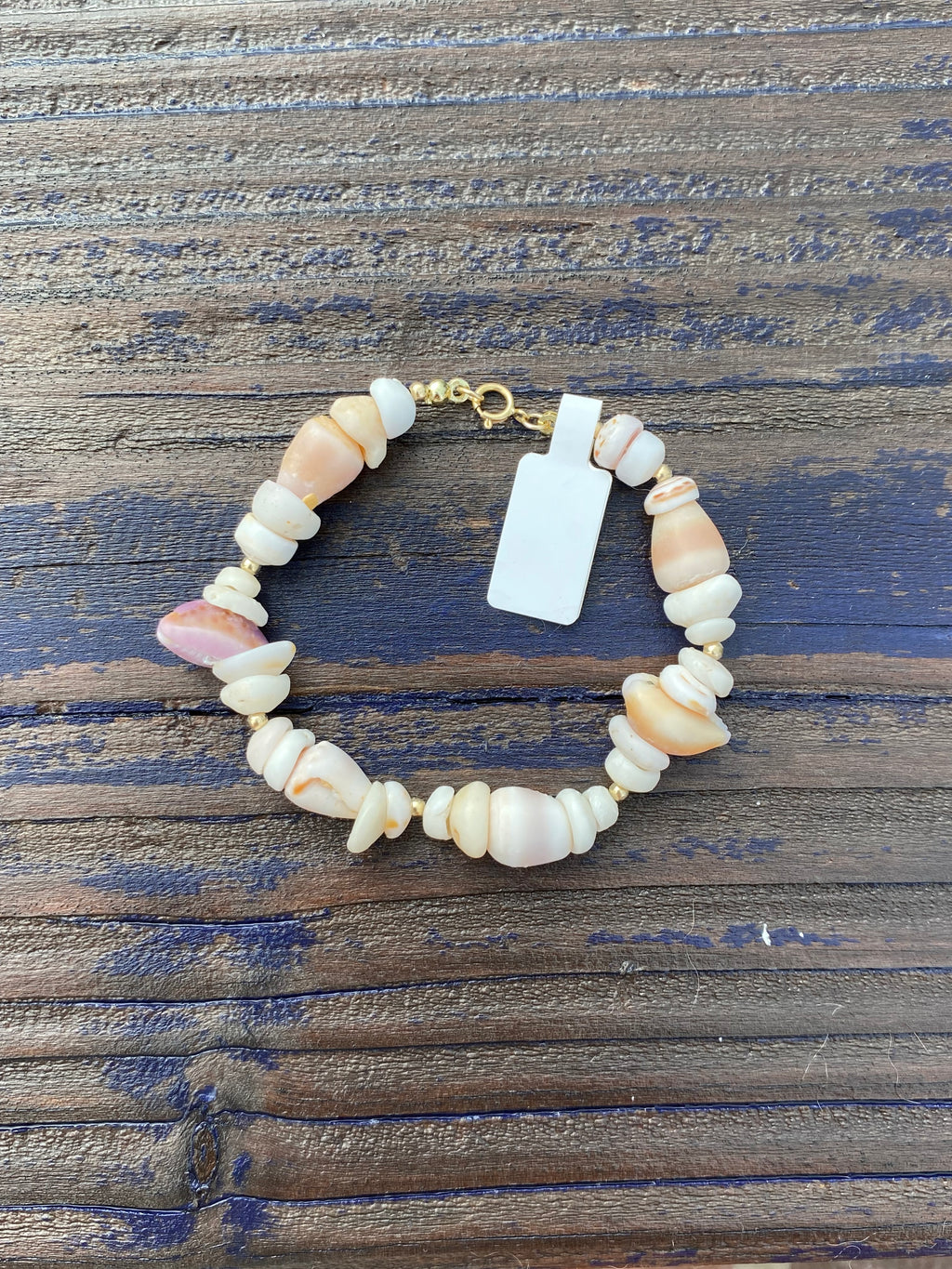 shell bracelet