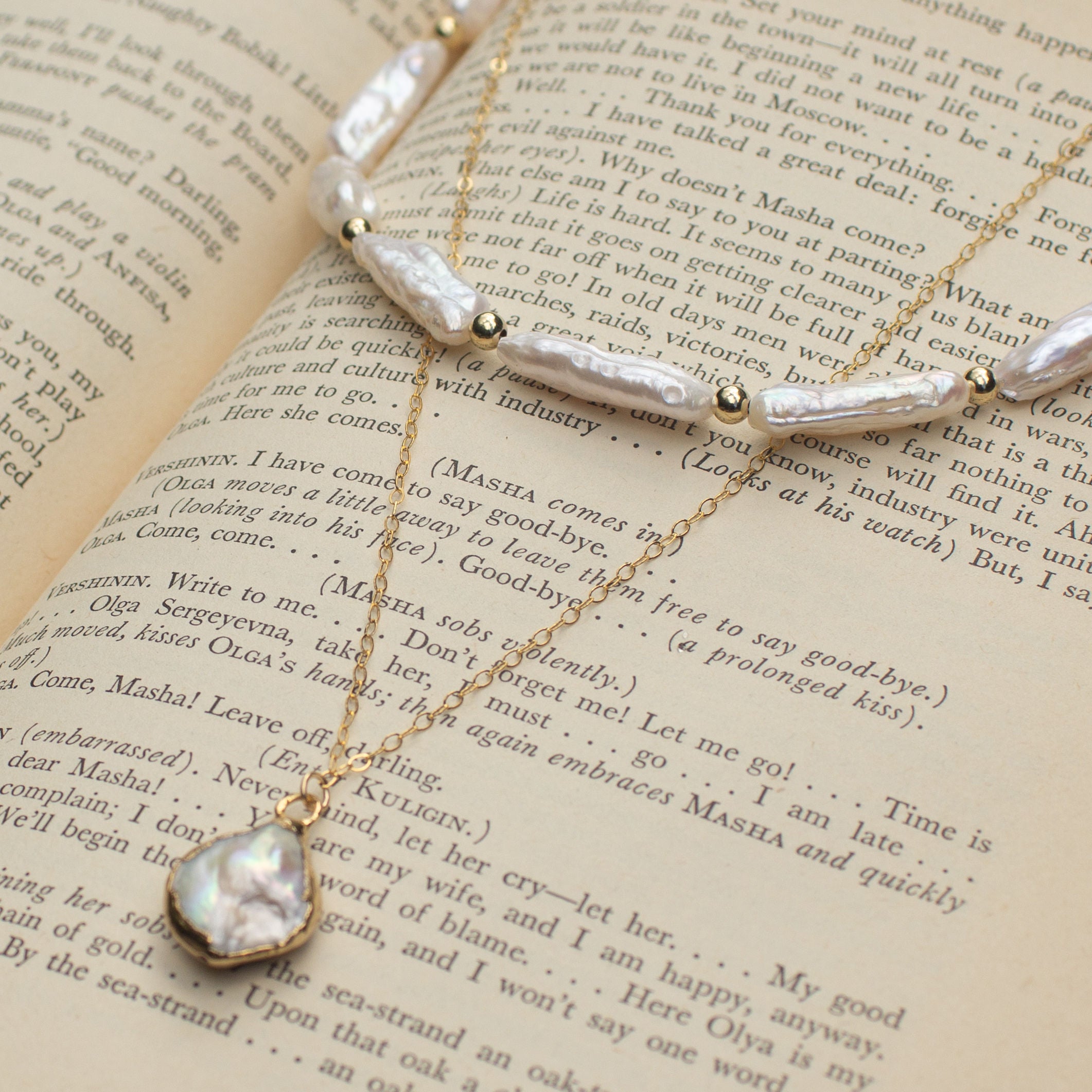 Freshwater Pearl Necklace - chain - Green Dreaming Collection