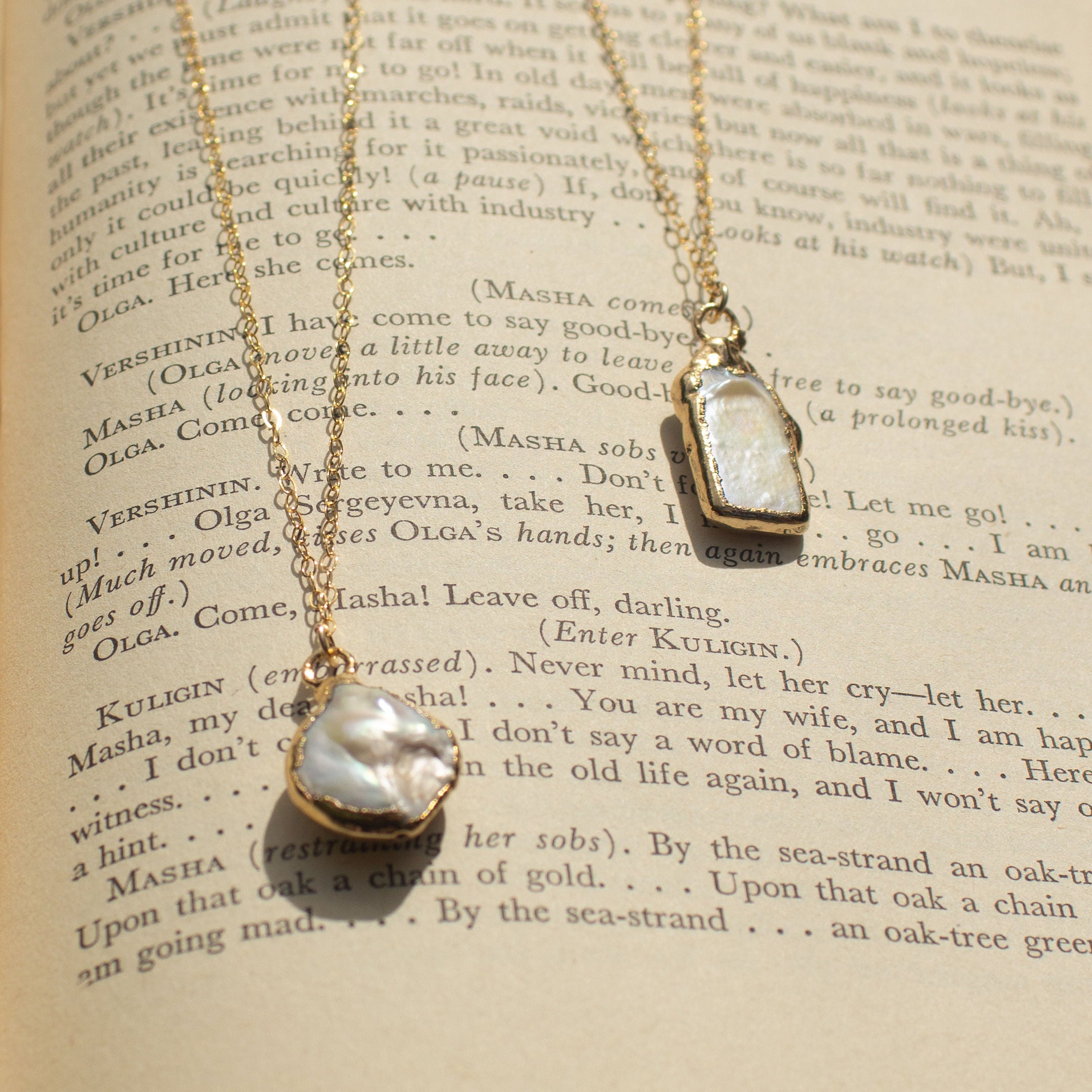 Freshwater Pearl Necklace - chain - Green Dreaming Collection